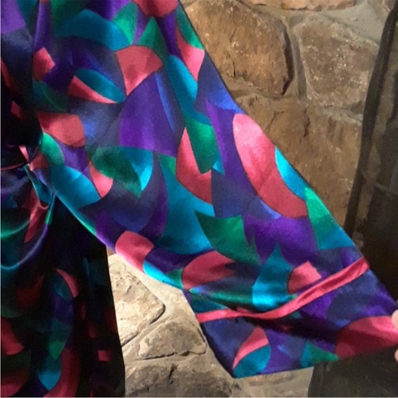 Vintage Silk like Cacique Lingerie Jewel toned Abstract Robe with tie Size Small - Picture 3 of 7